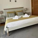 فيلة Cantinho Da Carminho